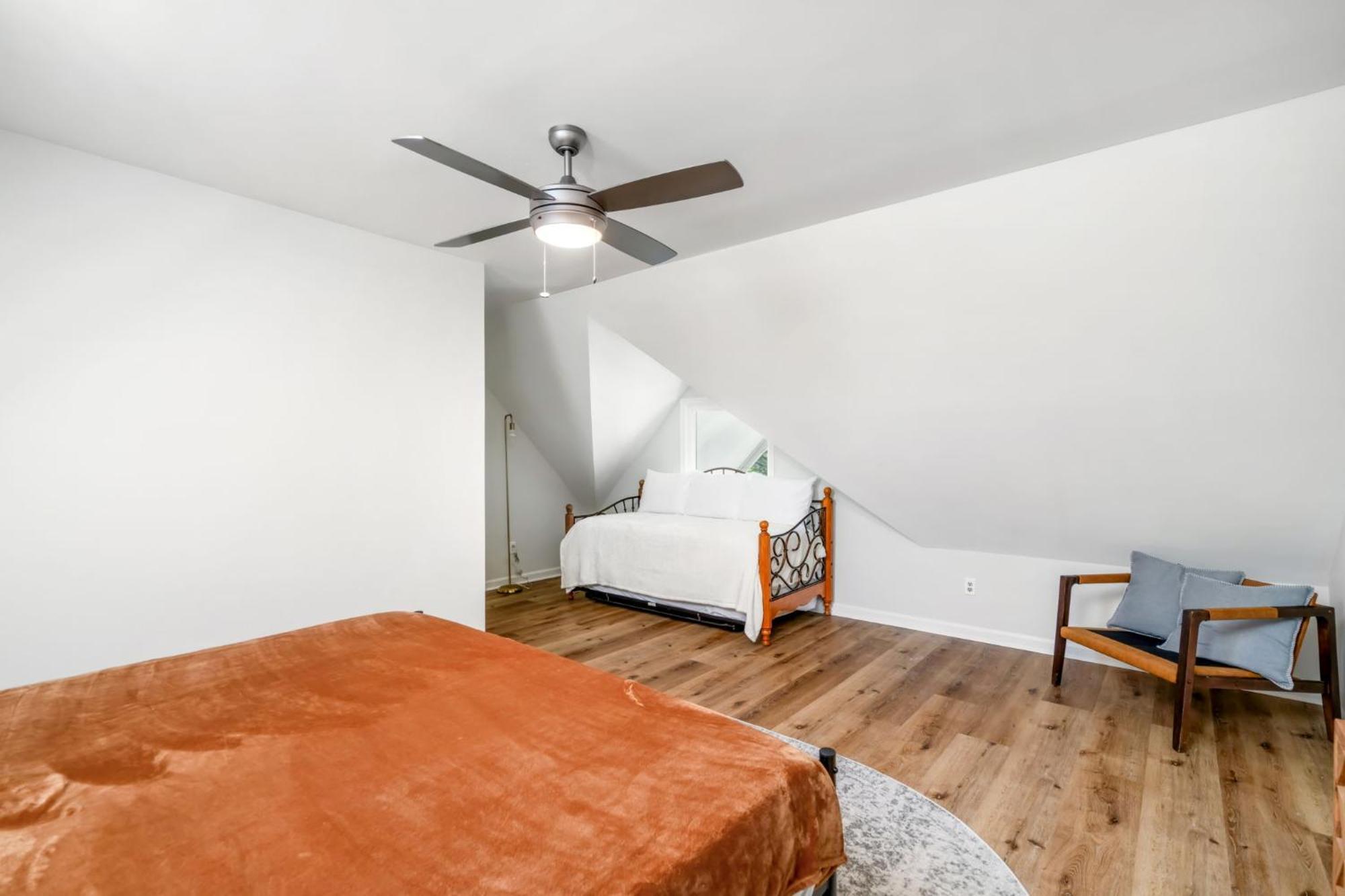 Remodeled And New - Walk To Downtown Auburn Apartment Ngoại thất bức ảnh